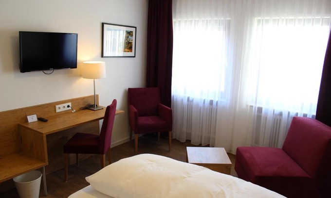 Leutershausen Hotel | Gasthof und Pension zum Löwen