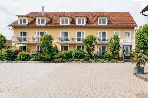 Attenkirchen House | Gasthaus Hotel Ostermeier