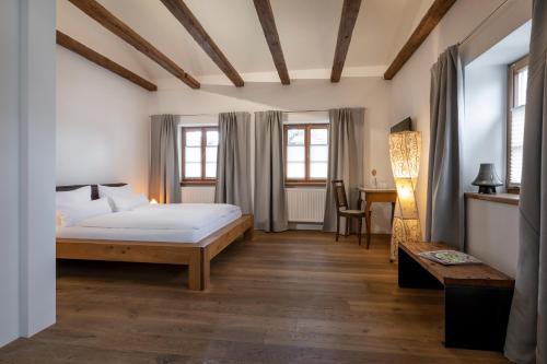 Fridolfing Hotel | Gasthaus Unterwirt