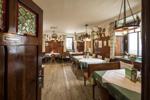 Kirchberg am Wechsel Hotel | Gasthof Grüner Baum