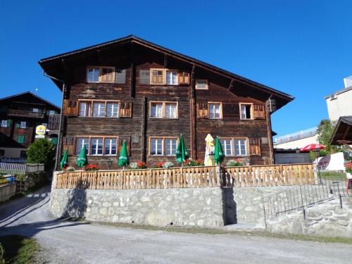 Tavanasa House | Gasthof Surselva