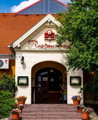 Szigetszentmiklos Hotel | Gastland M0 Hotel & Conference Center