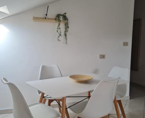 Sambuceto Apartment | Gate 25
