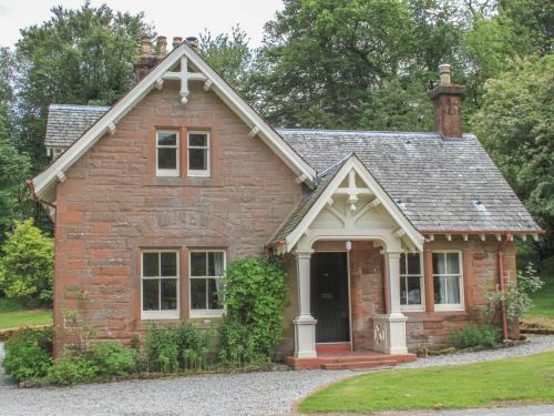 Castle Douglas House | Gate Lodge - Threave Estate