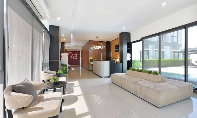 Racha Thewa Hotel | Gate43 Airport Hotel