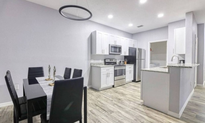 Haines City House | Gated Community - Free WIFI - Apartment - Near Disney Area