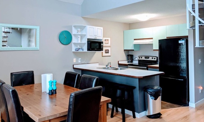 Sicamous House | Gated, Family Oriented, Private Lake Access Condo with Lake View