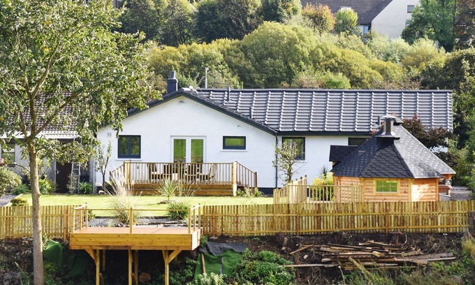Barrhead House | Gateside View - Country home at the edge of the city with BBQ hut and amazing views