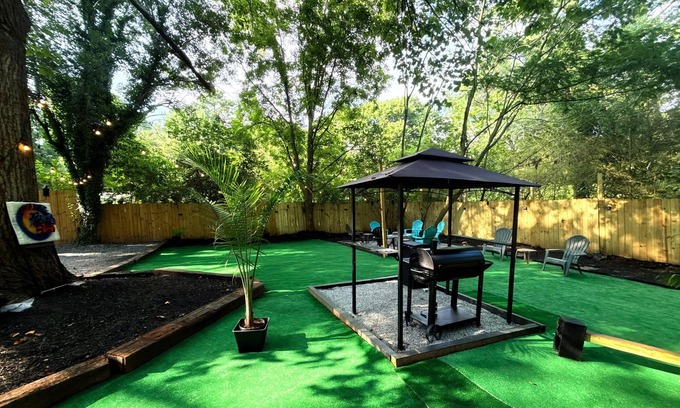 East Point House | Gatherings & Getaways in Atlanta-Spacious Home w/Backyard Near Airport+ Downtown