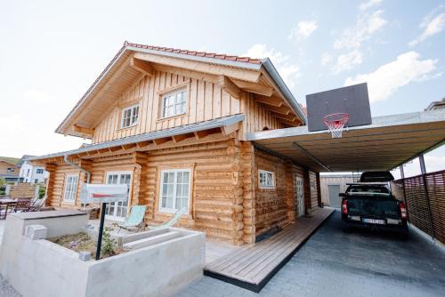 Nesselwang Apartment | Gaul Lodge - für bis zu 8 Gäste, inkl Königscard, 4 Schlafzimmer, 2 Bäder, große Küche, gratis Parken & WLAN, Self Check-in