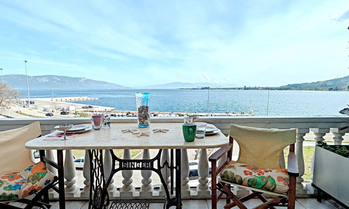 Molos-Agios Konstantinos Apartment | Gavalas Apartment in Agios Konstantinos