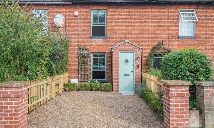 Horstead Cottage | Cabin ∙ 2 bedrooms ∙ 4 guests