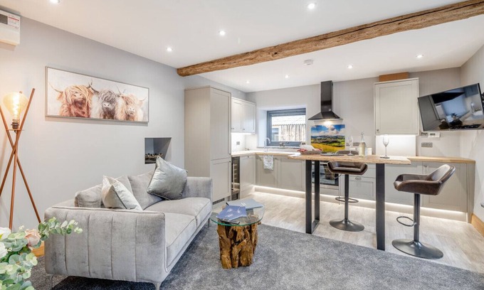 Threlkeld House | The Sparrow - Mire House