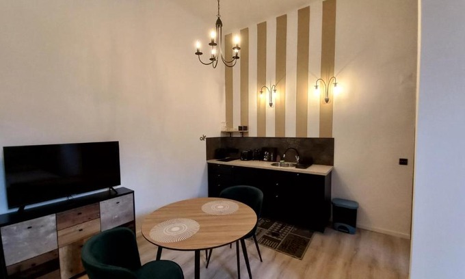 Szentimrevaros Apartment | Gecko Studio