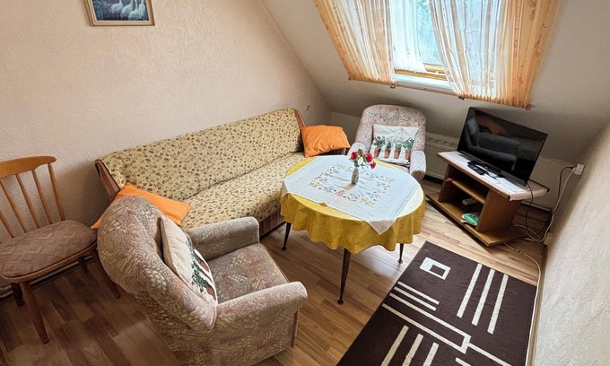 Emden Apartment | Gemütliche 2-raum-wohnung, 2 Pers., Emden am Deich, Parkplatz, Grillplatz, Wlan