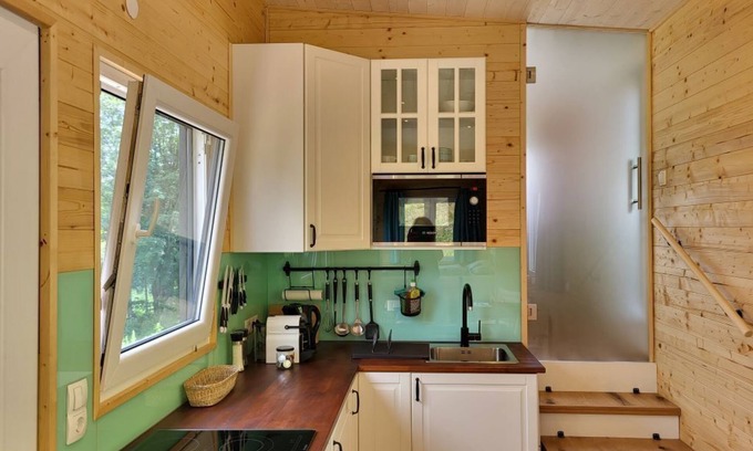 Reichenau an der Rax Apartment | Gemütliches Tiny House für Maximal Zwei Personen mit Voll Ausgestatteter Küche