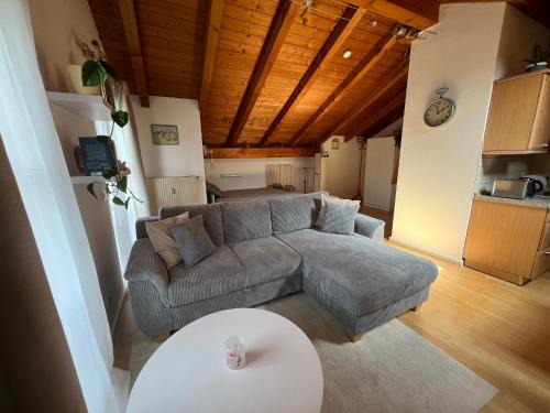 Ainring Apartment | Gemütliche Dachgeschosswohnung mit Balkon