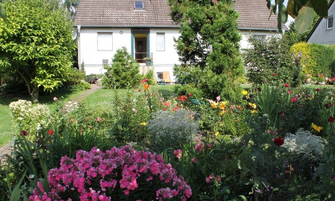 Walkendorf Apartment | Gemütliche Ferienwohnung mit Garten in Walkendorf