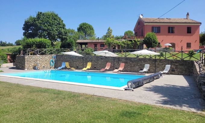 Pergola Apartment | Gemütliche Ferienwohnung mit Grosser Überdachter Terrasse