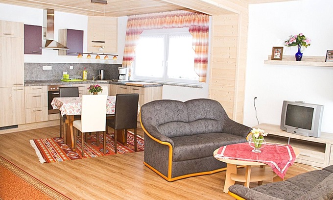 Selber Vorwerk Apartment | Gemütliche Ferienwohnung für bis zu Vier Personen mit Terrasse