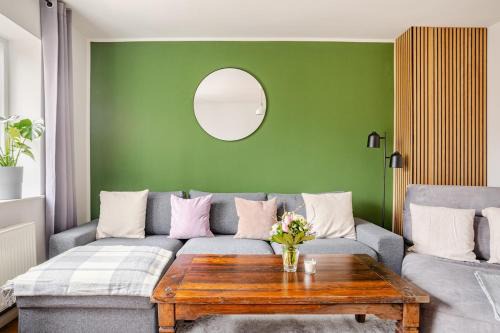 Bothfeld Apartment | Gemütliche Große Ferienwohnung