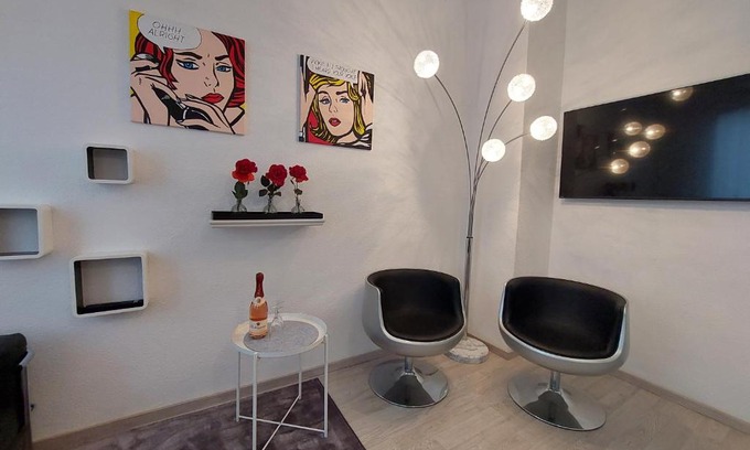 Zwenkau Apartment | Gemütliche Vier-Zimmer-Ferienwohnung "L12" in Zwenkau bei Leipzig im Neuseenland