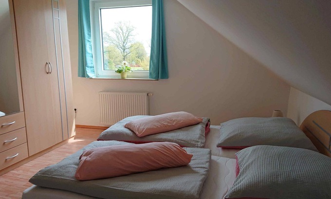 Bothel Apartment | Gemütliche Vollausgestattete Ferienwohnung im Obergeschoss
