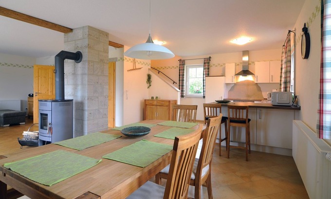 Feuchtwangen Apartment | Gemütlicher Ort zum Ausspannen mit Panoramablick