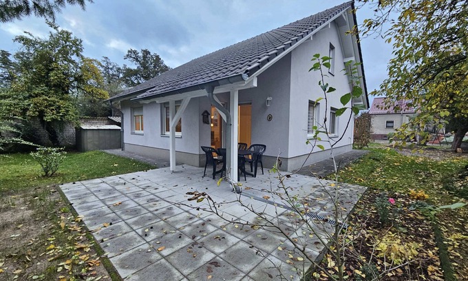 Mellensee House | Gemütliches Ferienhaus nur 100 m zum Mellensee! 2 SZ, WZ, Bad, Gästewc, Terrasse
