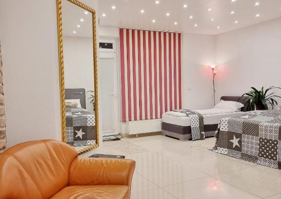 Oos Apartment | Gemütliches J&L Apartment Nahe des Hauptbahnhofes
