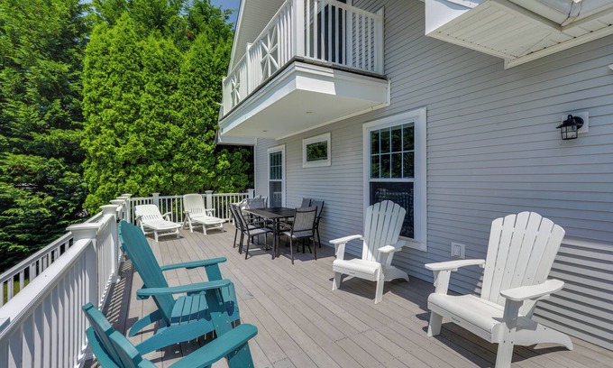 Bonnet Shores House | Gem of Narragansett Beach, House Retreat!