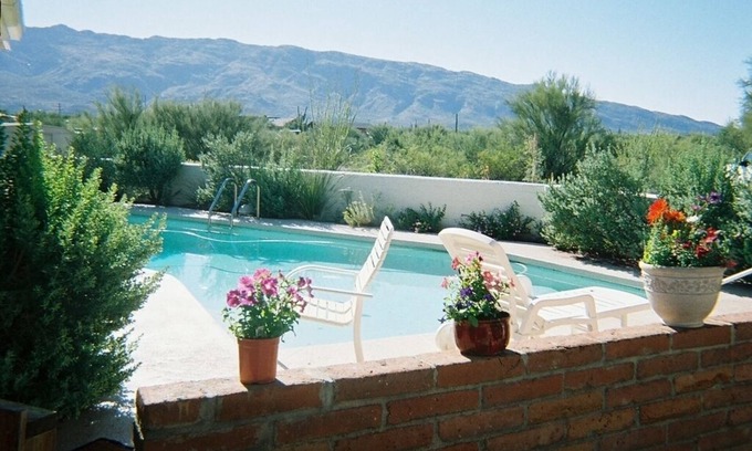 Tanque Verde House | Gem Show, Tucson, Az Available Beautiful 2 bedroom guest house, sleeps 7