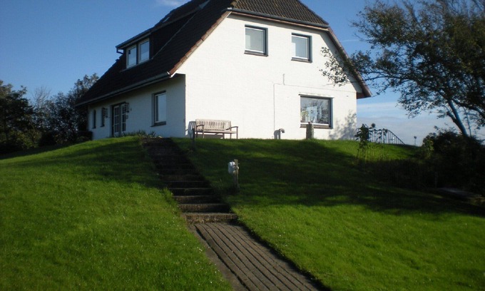 Pellworm Apartment | Generously furnished apartment with panoramic views over the island.