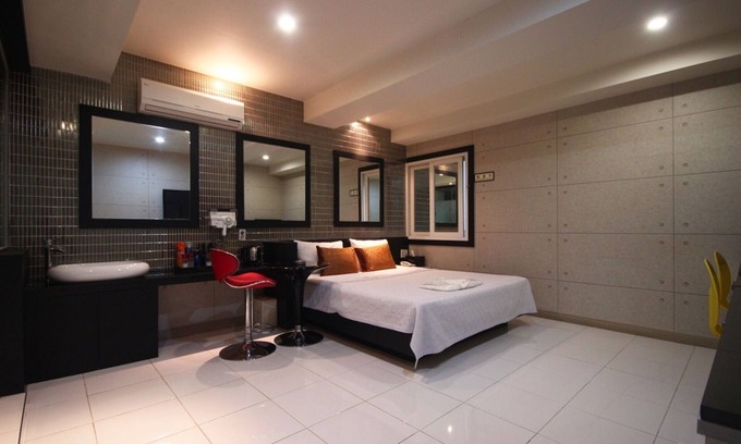 Somun Hotel | Geojedo Gohyeon S Plus