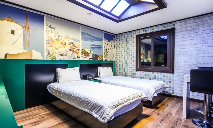 Somun Hotel | Geojedo Gohyeon Y