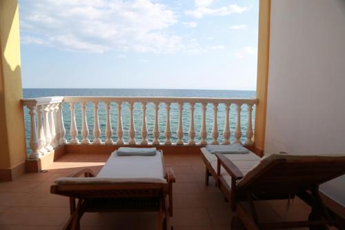 Flogita House | George & Katerina Houses