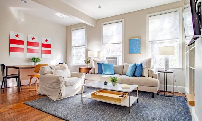 Georgetown Apartment | Georgetown - Charming, modern, 1 BR in historic bldg on Cobblestone Street