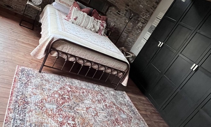 Georgetown Cottage | Georgetown's Boho Hideaway, downtown, horse parks