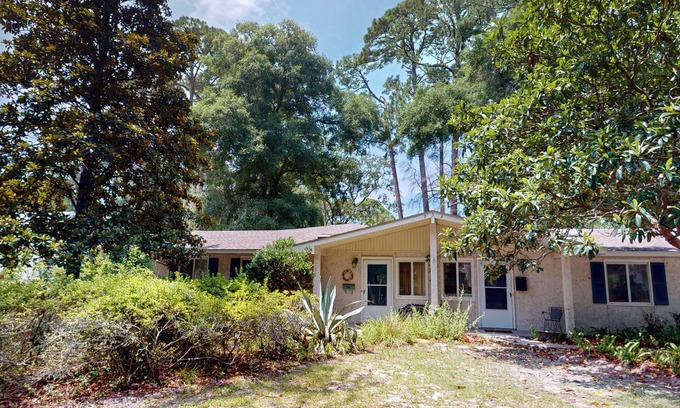Jekyll Island House | GEORGIA TABBY DUPLEX UNIT B 2 bedroom, 2.5 bathroom
