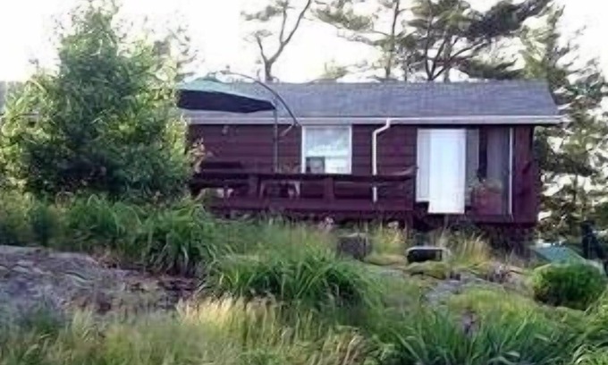The Archipelago Cottage | Georgian Bay Cottage Rentals - Mactier, Ontario