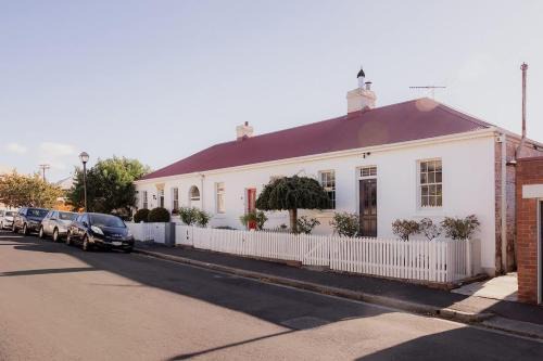 Battery Point House | Georgian built Battery Point cottage