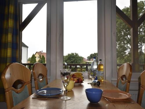 Boddin Apartment | Geräumige Ferienwohnung in Boddin mit Garten, cleaning included
