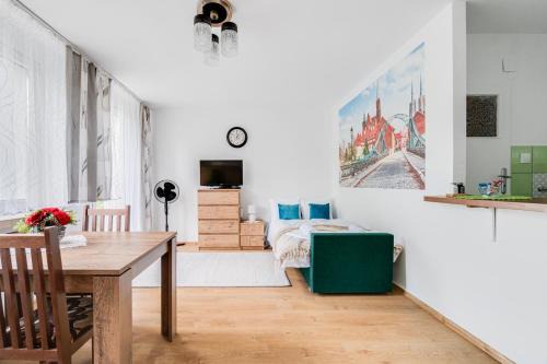 Srodmiescie Apartment | Gersona 6 by Homeprime