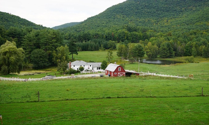 Wells House | Get away from the crowd. 400 private acres. Vermont's fresh air. Sleeps 2-14.