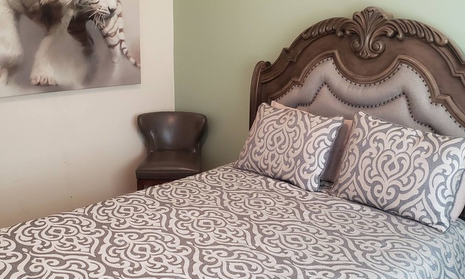 Conyers House | Get Cozy in Conyers