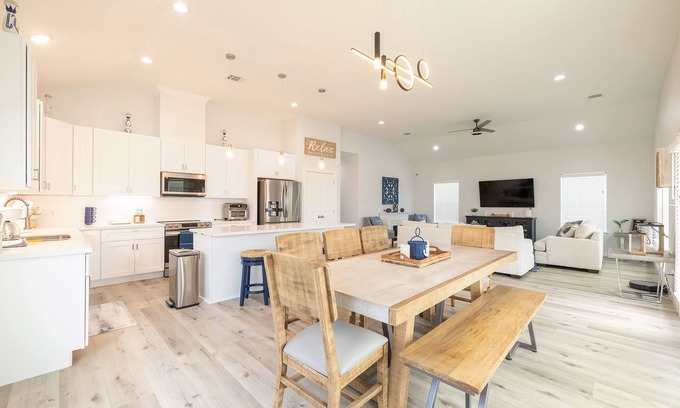 Indian Beach House | Get ready to soak up the sun at Villa Caman!