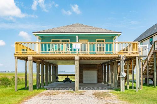 Surfside Beach House | Get Your Beach Retreat On at The Blue Crab