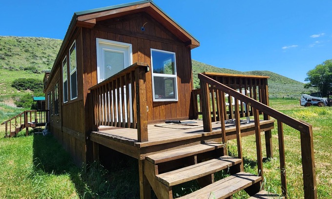 Savery Cabin | Getaway Cabin Located in Savery WY