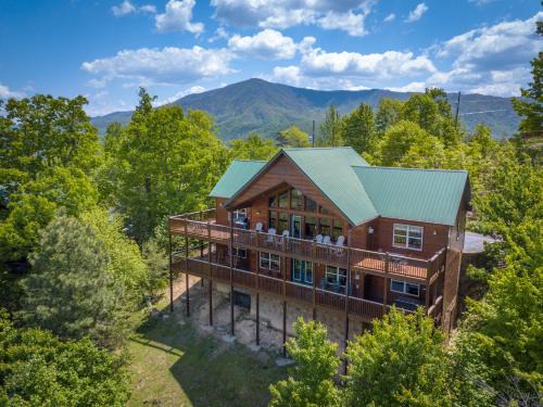 Wears Valley House | Getaway Mountain Lodge