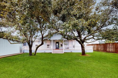 Rockport House | Getaway on the Bay